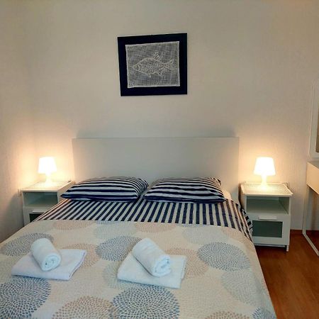 Rooms Hodanic Krk Town Quarto foto